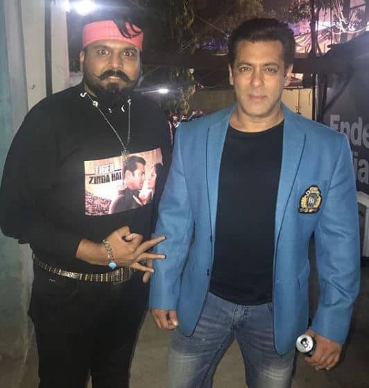 However, we see Luv, Priyank and Hina still holding on to each other. But we know that 'Jallad' is not rooting for one of the most popular contestants of this season. What do you think about Chintan aka 'Jallad's view? (Pic: Instagram)