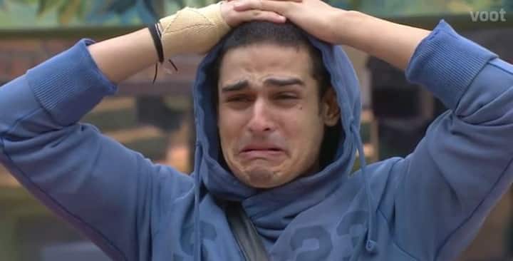 TV hunk Priyank Sharma got emotional and cried like a baby after seeing his mother after a long time. The housemates were then asked to make fun of other housemates in a comical way. (Photo: Colors)