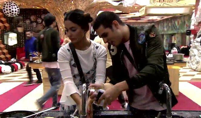 Each housemate on his turn tried anything and everything that he/she could do to get the contestants' reaction in the task.