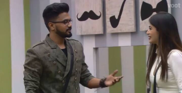 Rocky entered 'Bigg Boss 11' padosi house this week again as a part of the task 'Ghar Aae Gharwaale' along with family members of other contestants. (Photo: Colors)