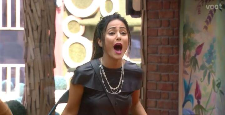 Hina got very happy after seeing Rocky inside the 'Bigg Boss' house & she expressed the same with screaming her beau's name excitedly.(Photo: Colors)