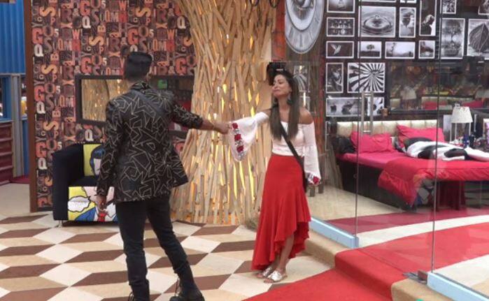 Few weeks ago, Rocky visited 'Bigg Boss' house to meet Hina as a part of the task 'Freeze' after which Hina broke down into tears & Shilpa mocked her for the same. (Photo: Colors)