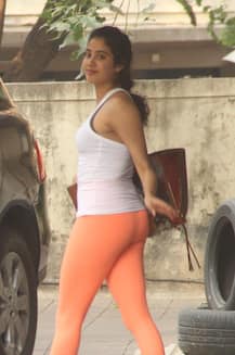 PICS: 'Dhadak' actress & Sridevi's daughter Janhvi Kapoor snapped at gym looking HOT!