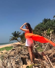 New Year 2018: Four TV couples Rithvik-Asha, Ravi-Sargun, Suyyash-Kishwer, Ashish-Pryanca holiday in Sri Lanka together!