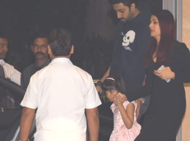 Aaradhya out on dinner with Daddy and Mommy
