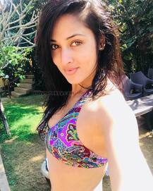 Vidisha Srivastava aka 'Roshni' of 'Yeh Hai Mohabbatein' HOT &  BOLD in a photoshoot!