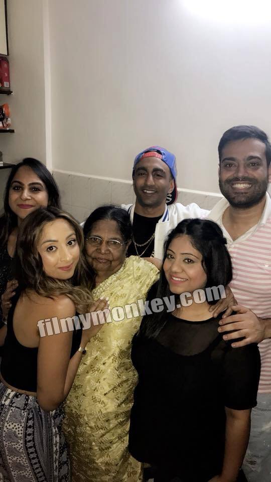 Divya and Akash with their family members gathered around his grand mother. Remember how Akash was asking his Mom who visited the house during Family Task about the well being of his Nani?