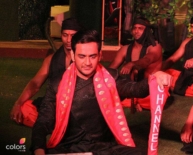 Touted as the 'mastermind' in the 'Bigg Boss 11' house, Vikas Gupta showed his emotional side post the grand finale that will also make you believe that he is a gem of a person!
