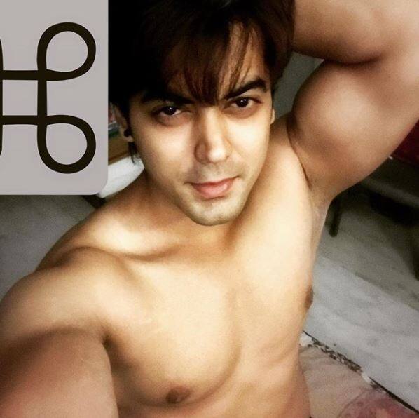 Soon after coming out of the show, Luv posted this pic leaving his female fans go weak in the knees! And now he posted another drooling pic!