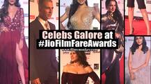 Jio Filmfare Awards 2018: Rekha, Ranveer, SRK, Akshay, Alia, Manushi Chhillar & other stars on the Red Carpet