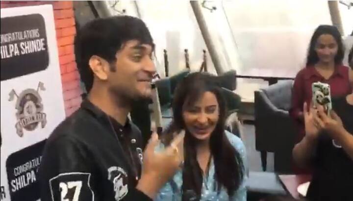 There was a video that went viral when Vikas who was shooting in the same building when Shilpa was interacting with media and he gave her a surprise visit. When Shilpa joked about him saying