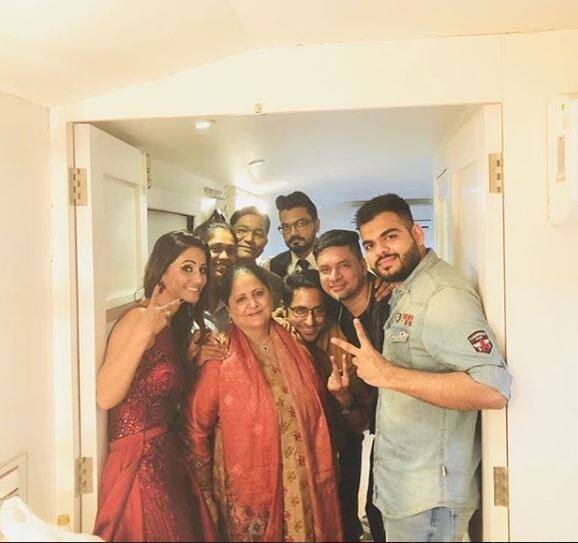 Hina may have created drama backstage during finale as it was revealed that the LIVE voting was also on her demand but we now know that the makers didn't leave her a chance to drag this issue if this latest report is to be believed. She afterall walked away with an extra amount that was greater than the winning amount of Shilpa's. Unbelievable right?
