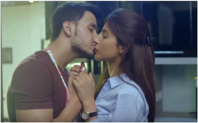 The TV actors then said that they are close friends now & also appeared in web-series 'Back Coffee'. (Photo: Web)