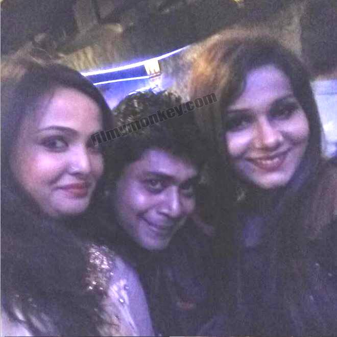 The pictures from the reunion bash are being totally loved and circulated on social media by the Bigg Boss fans and now let's see what the host Arshi has to say about Hina making it to the party.