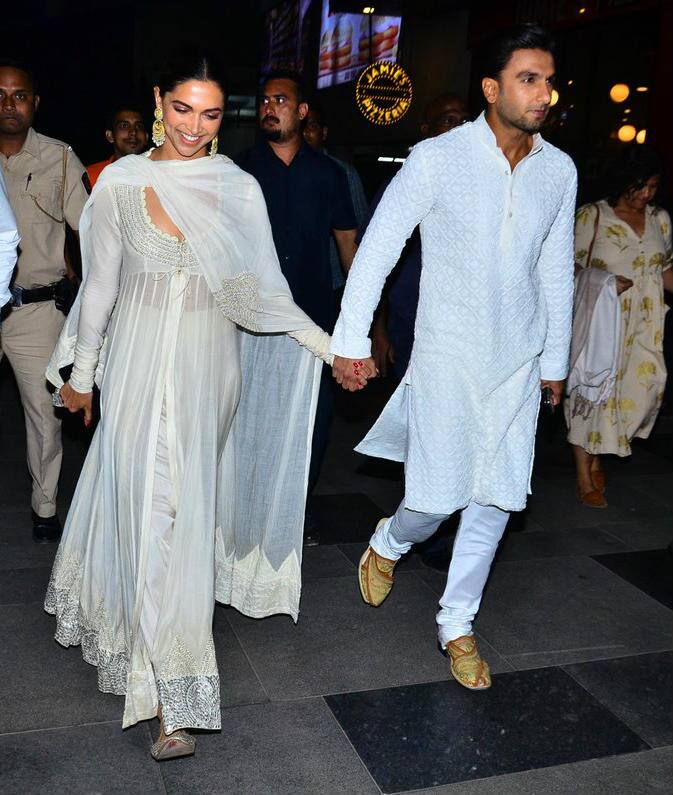 They were also twinning in white & were enjoying each others company alot. (Photo: Manav Manglani)