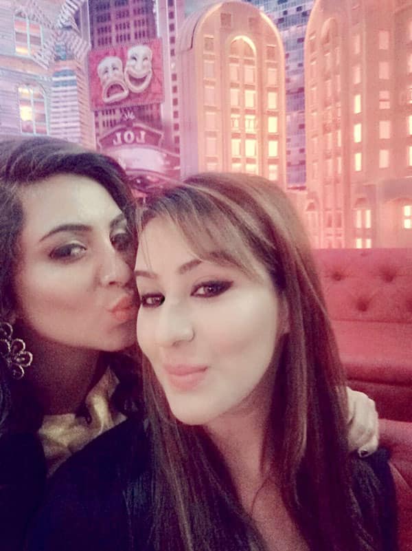 Shilpa and Arshi seen here in a cute moment from their 'Entertainment Ki Raat' shoot one day after the finale, fought throughout the season with the latter saying all kinds of nasty things to the former. They got close again only in the last few weeks and were also seen wearing the same bracelets each of which was of a set that belonged to Arshi.