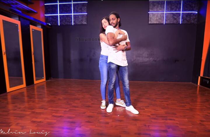 The two got Gauahar fans drooling with their awesome chemistry in 'Aate Jaate Hanste Gaate' dance video.