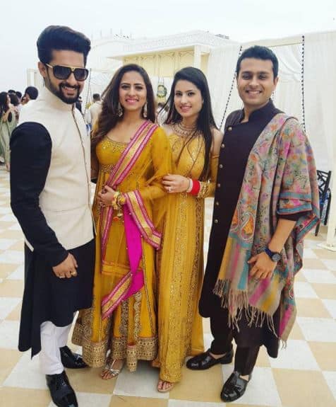 Sargun posing with hubby Ravi Dubey and other friends. (Photo: Instagram)
