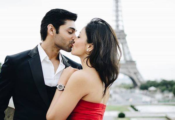 Film & TV actor Ruslaan Mumtaz sharing a romantic kiss with wife below Eiffel Tower.(Photo: Instagram)