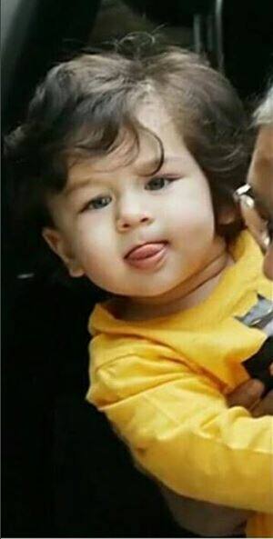 Once again Saif-Kareena's little munchkin is stealing our hearts with his expressions in these viral clicks. (Photo: Instagram)
