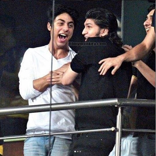 The 20 yr old good looking star-son who's currently studying at the University of Southern California has a blast on every visit to India but he also has a gang of friends in the UK & the US.