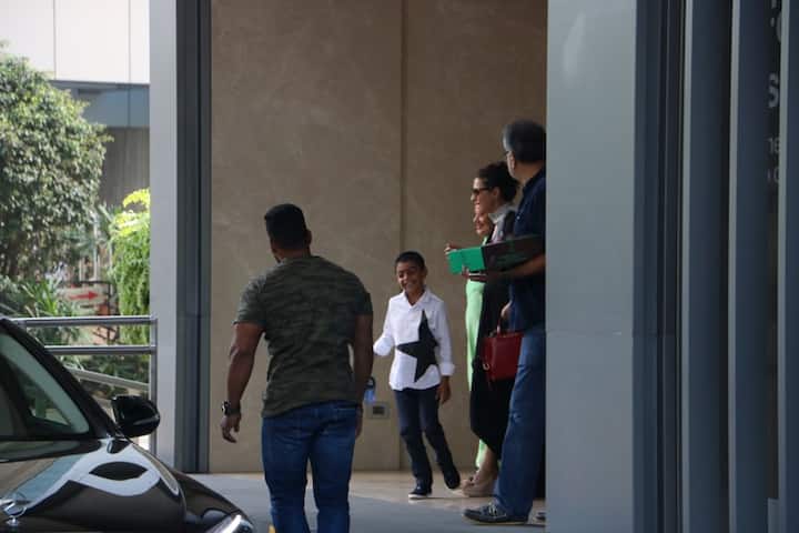 The kid was looking super happy and his smiles will surely make your day bright! 