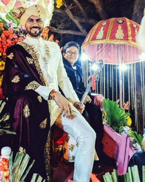 The newlywed actor finally decided to announce his wedding on Instagram and shared his pic as a groom, where he can be seen sitting in the chariot in baraat