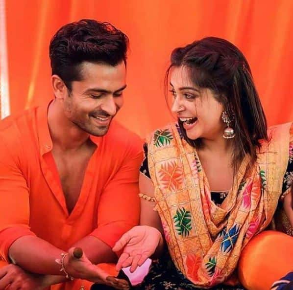 After grand Mehendi & Sangeet ceremony, the popular TV couple tied the knot today (22nd February). Check out the pictures here... (Photo: Instagram)
