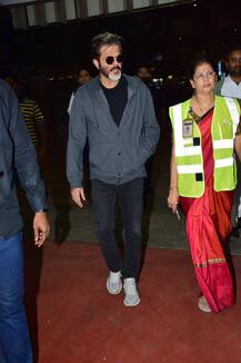 IN PICS: Anil Kapoor & daughter Sonam Kapoor look shattered at the airport as they return back after Sridevi's sudden death!