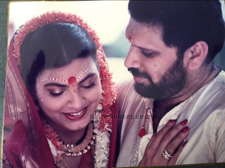 Married to photographer Shantanu Sheorey since 1990, Kimi now goes by the name Kimmey Sheorey and they have a 22 yr old son named Siddharth Sheorey.