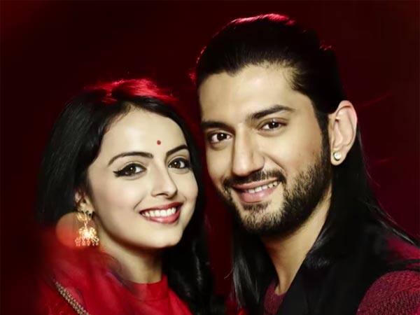 Actor Kunal Jaisingh, who is playing the role of 'Omkara' in the show opposite Shrenu Parikh, recently got engaged to his longtime girlfriend. (Photo: Star Plus)
