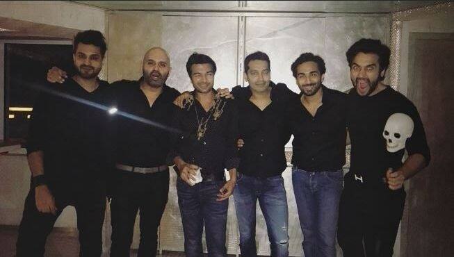 Speaking about the theme of the bash, the ladies were seen dressed as 'angels' whereas the men were 'devils'. (Photo: Instagram)