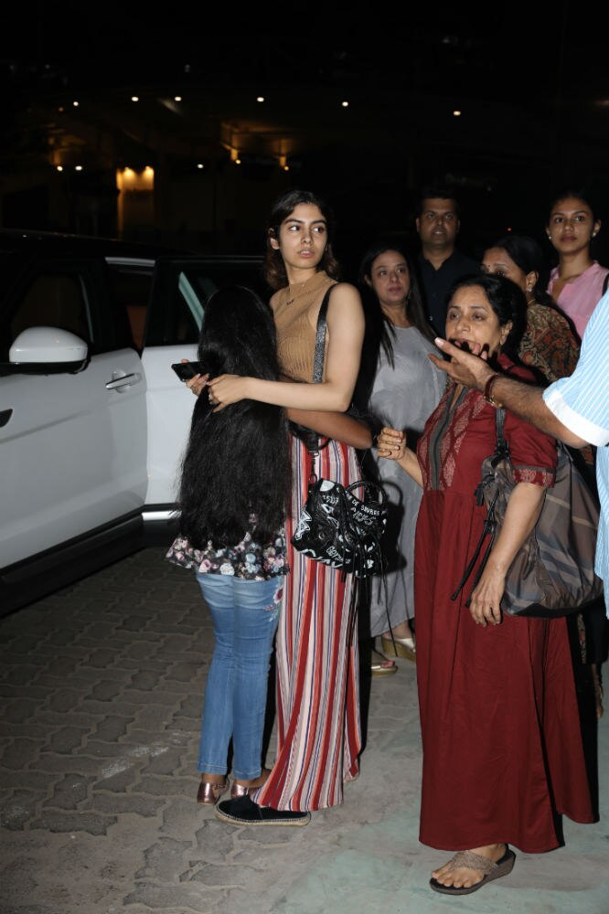 Whereas, Khushi was looking stylish. (Photo: Manav Manglani)