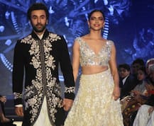 PICS: Ranbir Kapoor, Deepika Padukone dazzles ramp of 'The Walk of Mijwan' together!