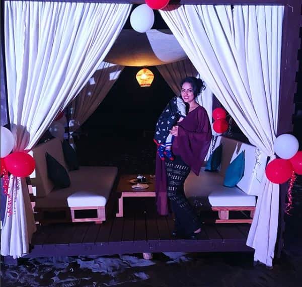 The family is having a great time with together in Goa. Here's a picture of Deepika with her little munchkin Soham. (Photo: Instagram)