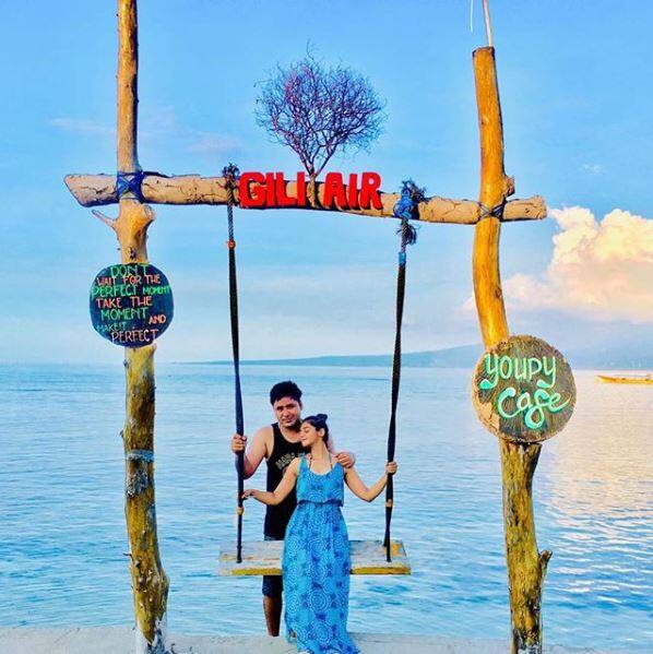 The couple celebrated their anniversary by going on a vacation to southeast-asian places like Thailand, Malaysia & Indonesia. (Photo: Instagram)