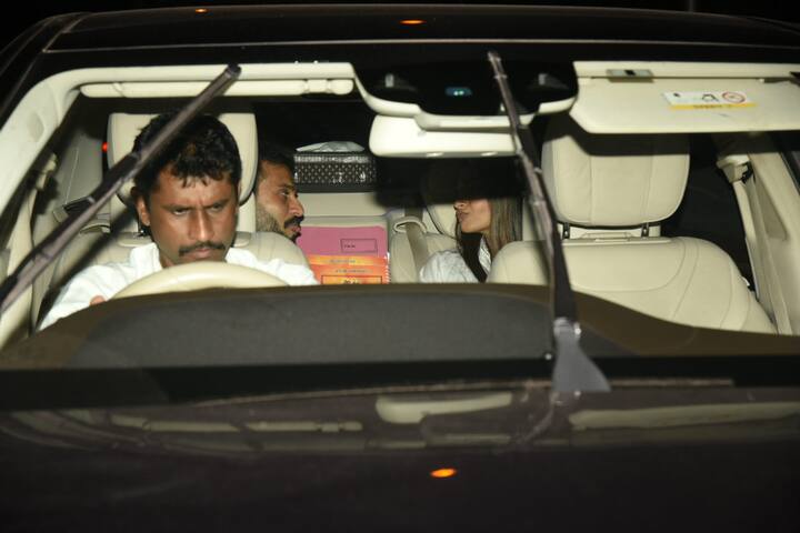 Here's a picture in which the couple is teasing each other with their cute expressions. (Photo: Manav Manglani)