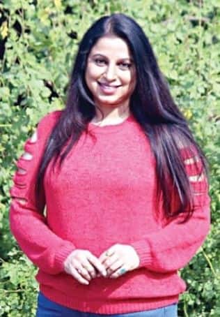 And here is the off-screen avatar of TV's popular saas in which she is looking completely different and modern. (Photo: Instagram)