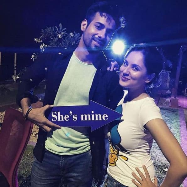 TV actress Puja Banerjee, who rose to fame for her portrayal of goddess ‘Parvati’ in popular show ‘Devon Ke Dev…Mahadev’ opposite Mohit Raina,
 yesterday (August 16)
got engaged to actor beau in a lavish ceremony. (Photo: Instagram)