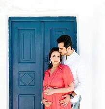 PREGNANT Esha Deol flaunts BABY BUMP as she visits Neeta Lulla for 'Godh Bharai' fittings! See pics!