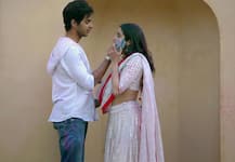 From LIP-LOCK to pointing gun, 10 PICS of Janhvi Kapoor from 'Dhadak' trailer that reminds us of her late mom Sridevi