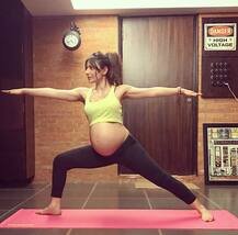 Mommy-to-be Soha Ali Khan looks like a barbie doll flaunting her baby bump in a maternity photo shoot!