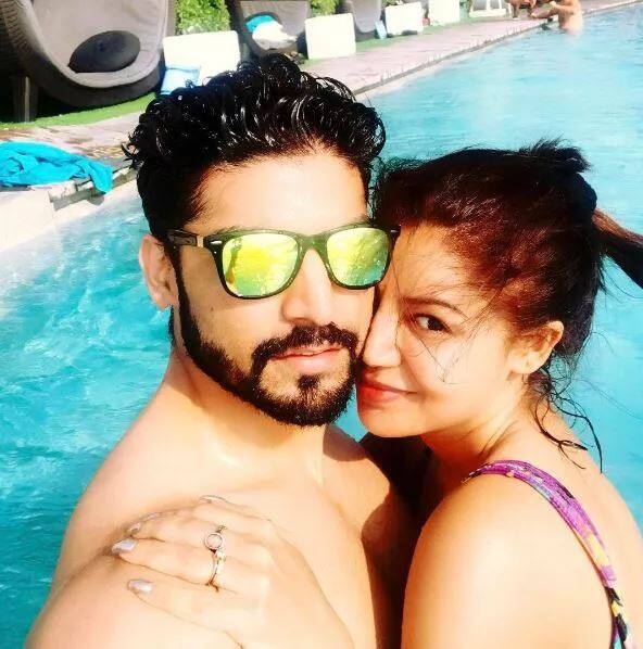 TV Couple Gurmeet Choudhary and wife Debina Bonnerjee is one of the most popular pair in the inudstry. The couple is currently on a romantic getaway in Goa where they are enjoying being together and is having a gala time. (Photo: Instagram)
