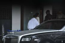 Priyanka Chopra & Nick Jonas leave for Goa with Parineeti & other family members!