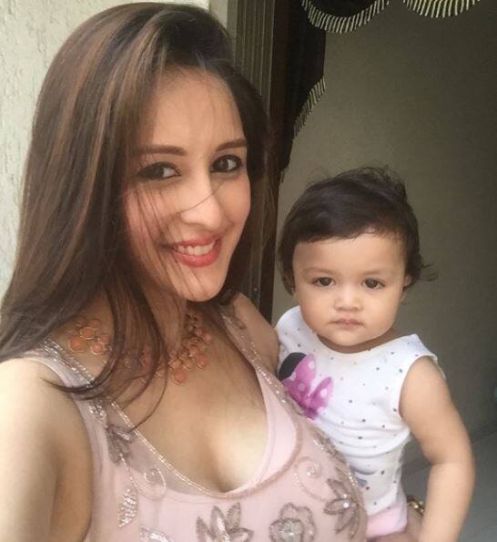Popular TV actress Chahatt Khanna recently celebrated her daughter Zohar's first bash with family members and close friends in attendance. 