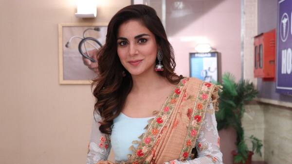 ZEE TV’s Kundali Bhagya has retained the number second spot in week 25 on the back of some interesting episodes. The daily drama featuring Dheeraj Dhoopar and Shraddha Arya will soon complete a year on July 12, 2018.