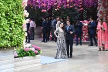 SRK-Gauri, Ranbir, Alia & other celebs among the first to arrive at Akash-Shloka's pre-engagement bash!