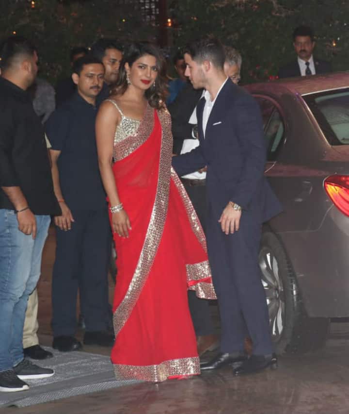 Though it is not yet confirmed but all we can say is that Priyanka & Nick do look great together. What do you think? DO tell us in the comments section below! (Photo: Manav Manglani)