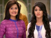 'Yeh Rishta Kya Kehlata Hai' actress Kanchi Singh looks stunning as she chills in a water spring in Taiwan!