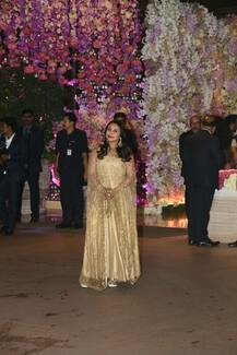 IN PICS: From Aishwarya Rai to Alia Bhatt these Bollywood DIVAS glittered in GOLD at the Ambani bash!